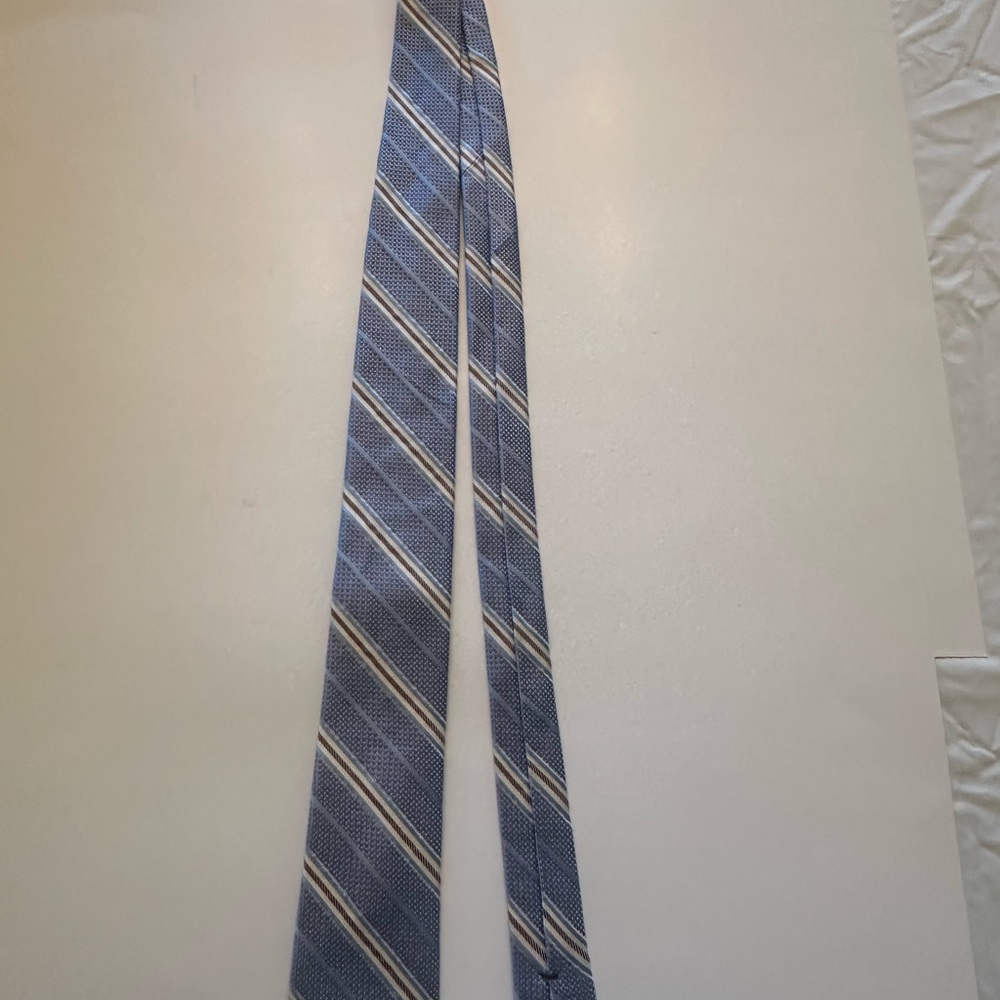 Joseph Abboud Navy and Cream Striped Tie